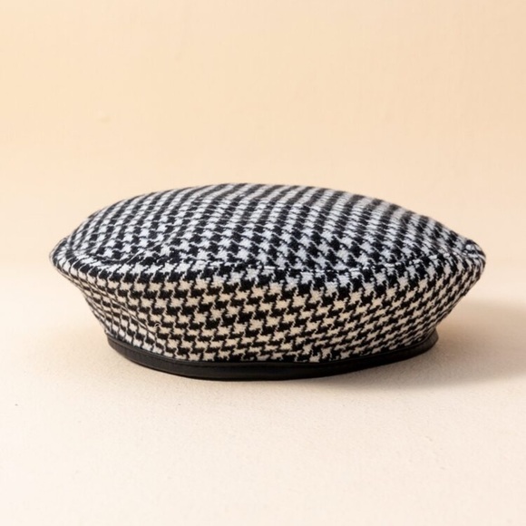 VINTAGE RALPH LAUREN HOUNDSTOOTH WRISTLET and BONJOUR BERET - Picture 9 of 9